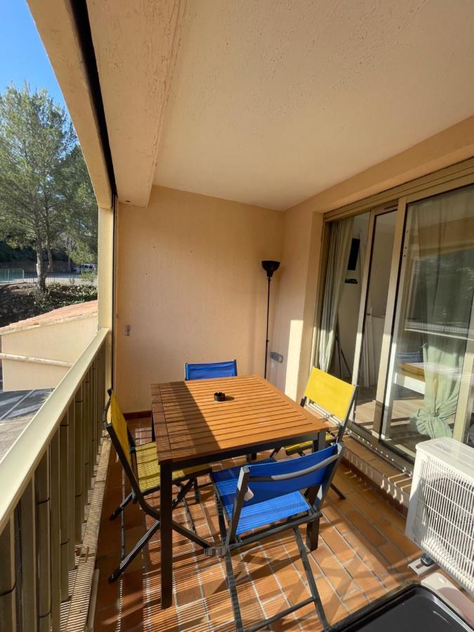 Studio Climatise Piscine Et Proche Plage Sanary-sur-Mer Exterior photo