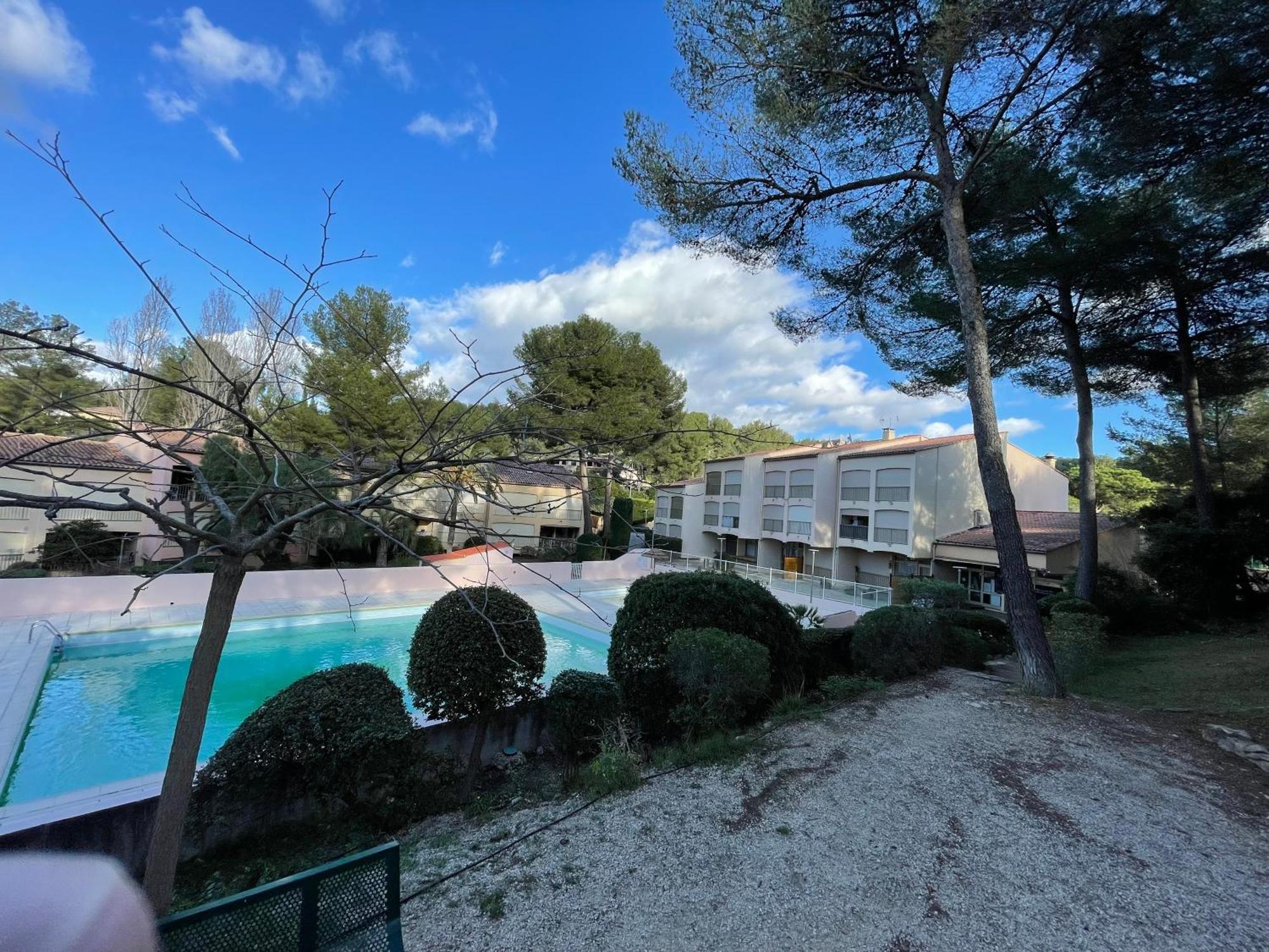 Studio Climatise Piscine Et Proche Plage Sanary-sur-Mer Exterior photo